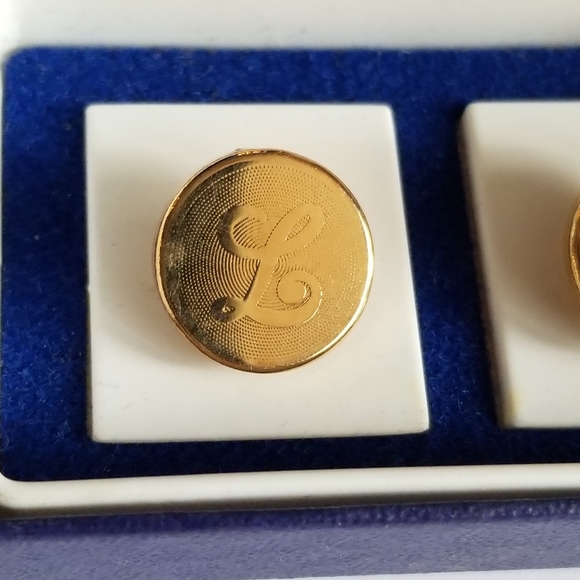 Relisted -Vintage Inital button mates by Dante gold tone letter L - Picture 4 of 10
